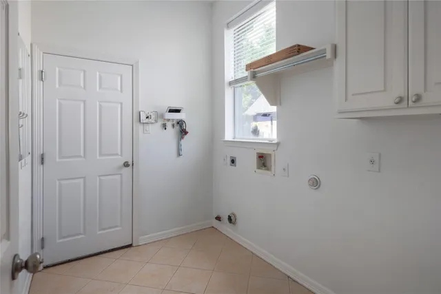 $2,995 | 2279 Fernspring Drive, Round Rock, TX 78665