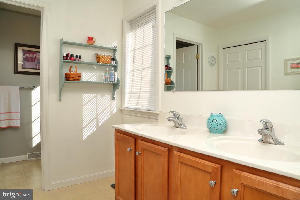 638 Courthouse Circle Lititz, PA 17543 - Photo 16 of 22 Gallery Image 16