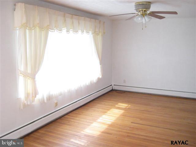 961 Locust Grove Road York, PA 17402 - Photo 3 of 20 Gallery Image 3