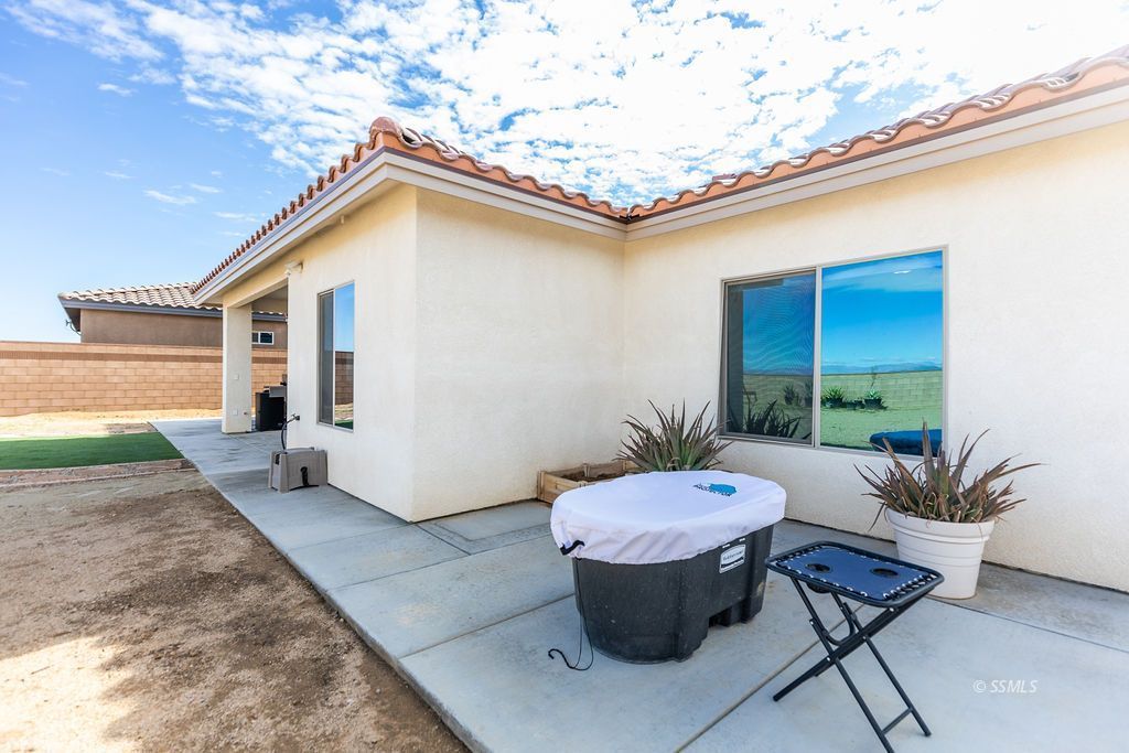 144 Rainshadow Court Ridgecrest, CA 93555 - Photo 42 of 46 Gallery Image 42