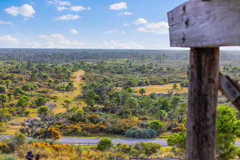 $800,000 | 13170 Southeast Flamingo Drive, Hobe Sound, FL 33455