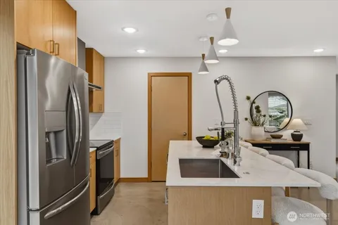 $850,000 | 5017 Fauntleroy Way Southwest, Unit B, Seattle, WA 98136