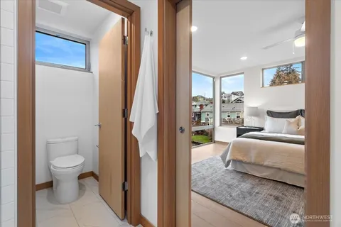 $819,000 | 5017 Fauntleroy Way Southwest, Unit B, Seattle, WA 98136