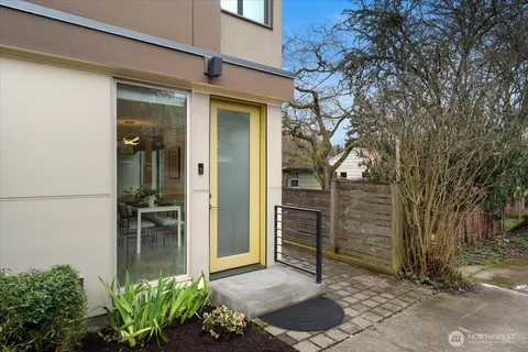 $819,000 | 5017 Fauntleroy Way Southwest, Unit B, Seattle, WA 98136