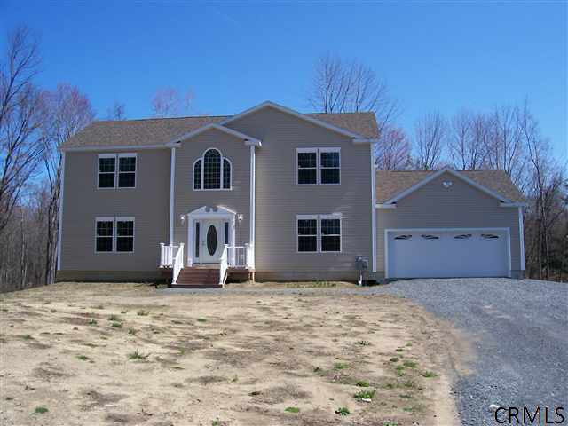 17 Compton Road Clifton Park, NY 12065 - Photo 1 of 6 Photo 1