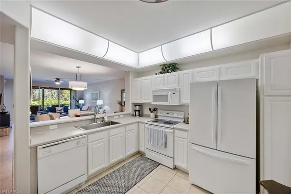 $6,500 | 23526 Sandy Creek Terrace, Unit 304, Estero, FL 34135