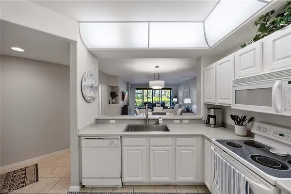 $6,500 | 23526 Sandy Creek Terrace, Unit 304, Estero, FL 34135