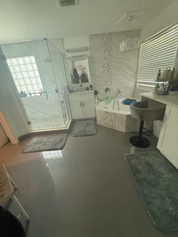 $3,500 | 6000 Adriatic Way, West Palm Beach, FL 33413