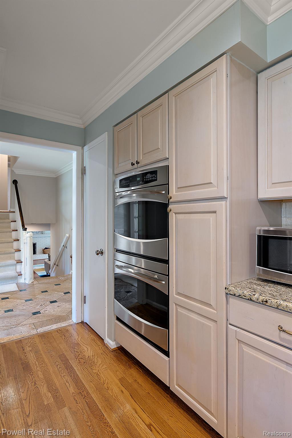 803 Satterlee Road Bloomfield Hills, MI 48304 - Photo 13 of 47 Kitchen (3 of 5)