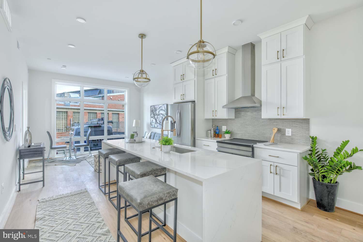 4347 Harrison Street Northwest, Unit FOUR Washington, DC 20015 - Photo 4 of 18