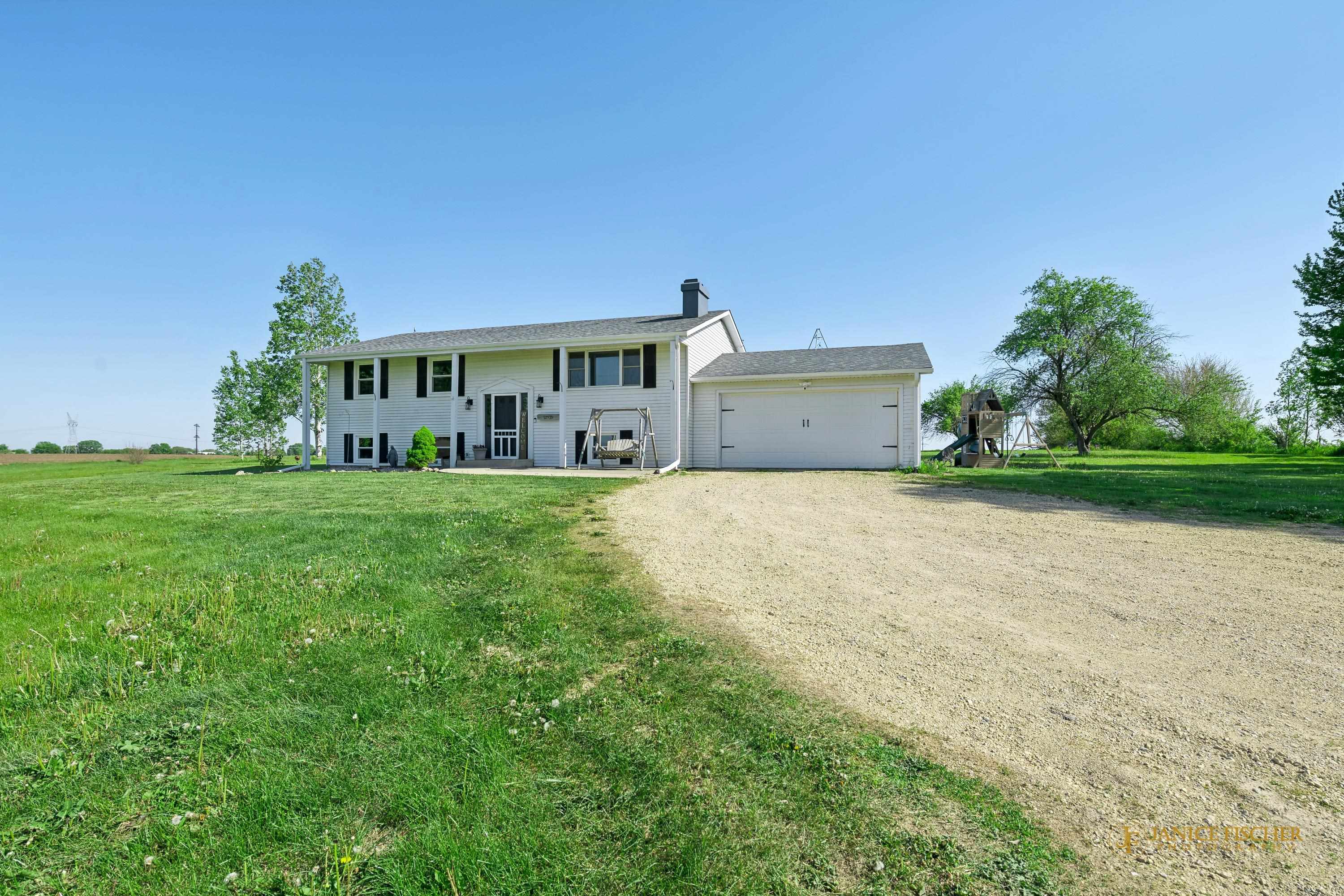 12521 East High Road Davis Junction, IL 61020 - Photo 2 of 26