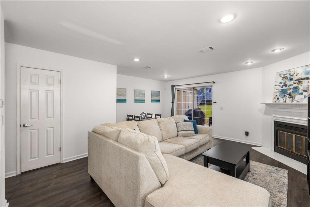 3374 Misty Harbor Trail Atlanta, GA 30340 - Photo 8 of 32