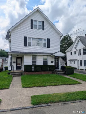 $2,400 | 146 Prospect Avenue, Unit 146, Shelton, CT 06484