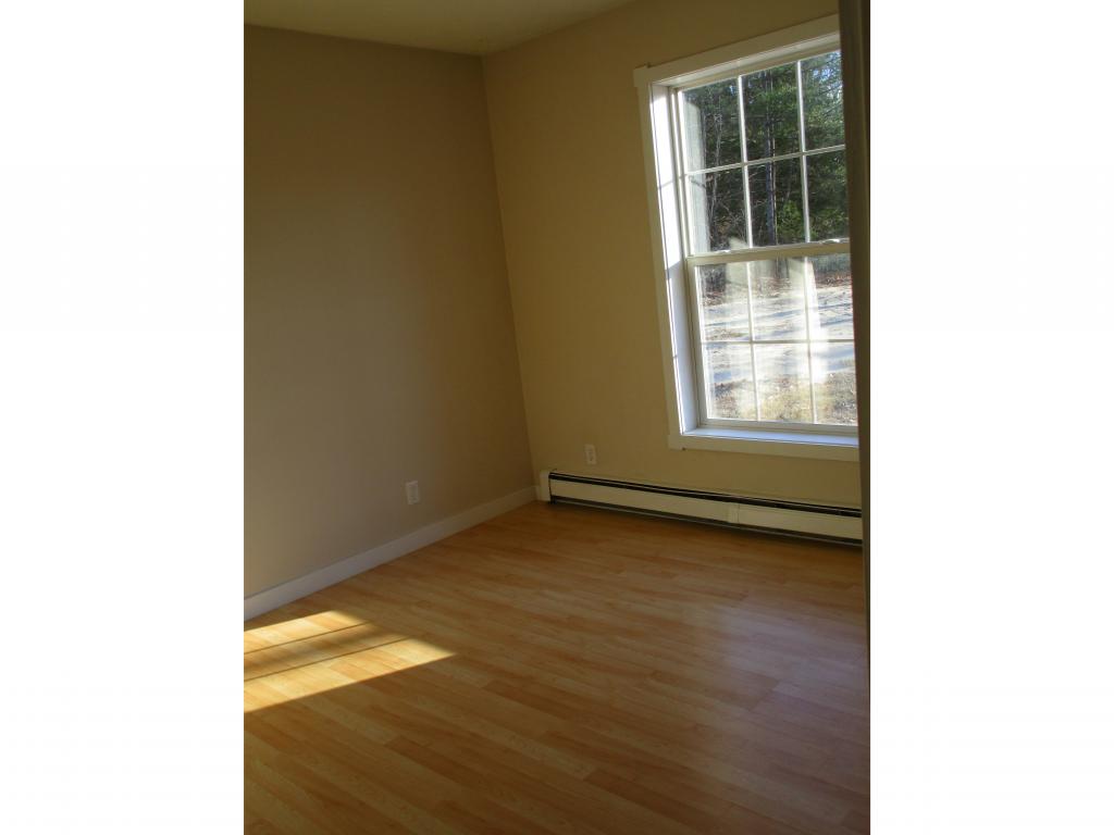 32 Ham Road Raymond, NH 03077 - Photo 13 of 28 Gallery Image 13