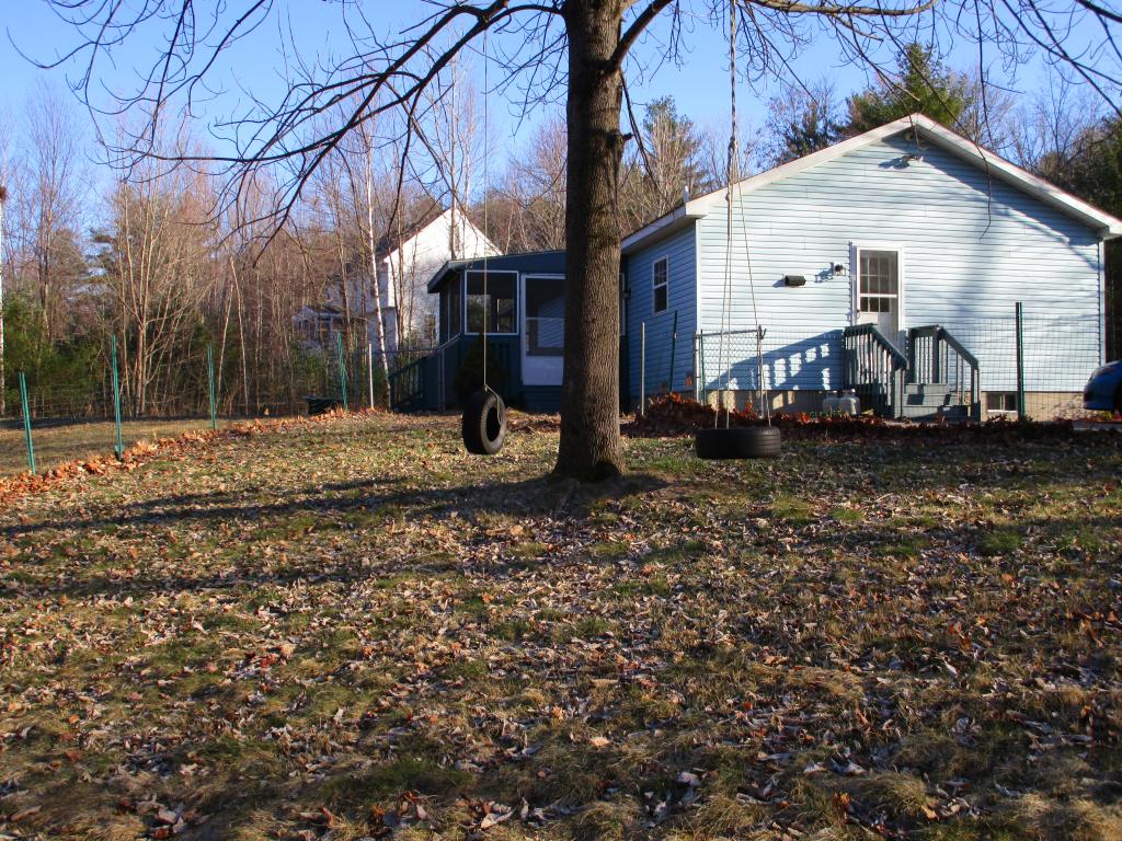 32 Ham Road Raymond, NH 03077 - Photo 10 of 28 Gallery Image 10