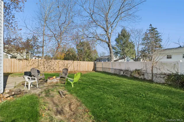 $529,990 | 3107 Chestnut Avenue, Medford, NY 11763