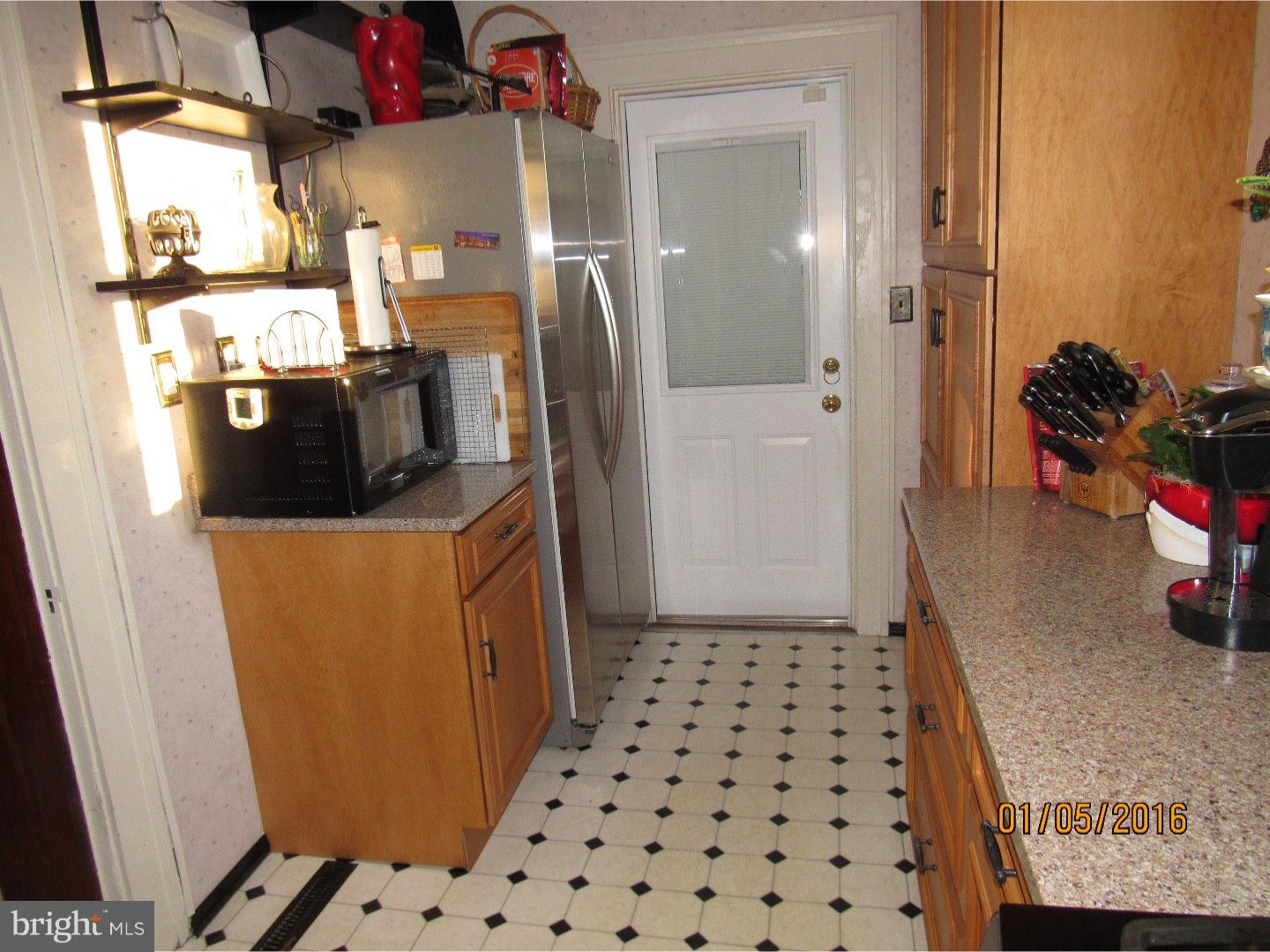 626 Democrat Road Gibbstown, NJ 08027 - Photo 22 of 25 Kitchen