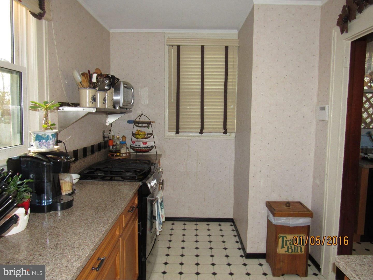 626 Democrat Road Gibbstown, NJ 08027 - Photo 23 of 25 Kitchen