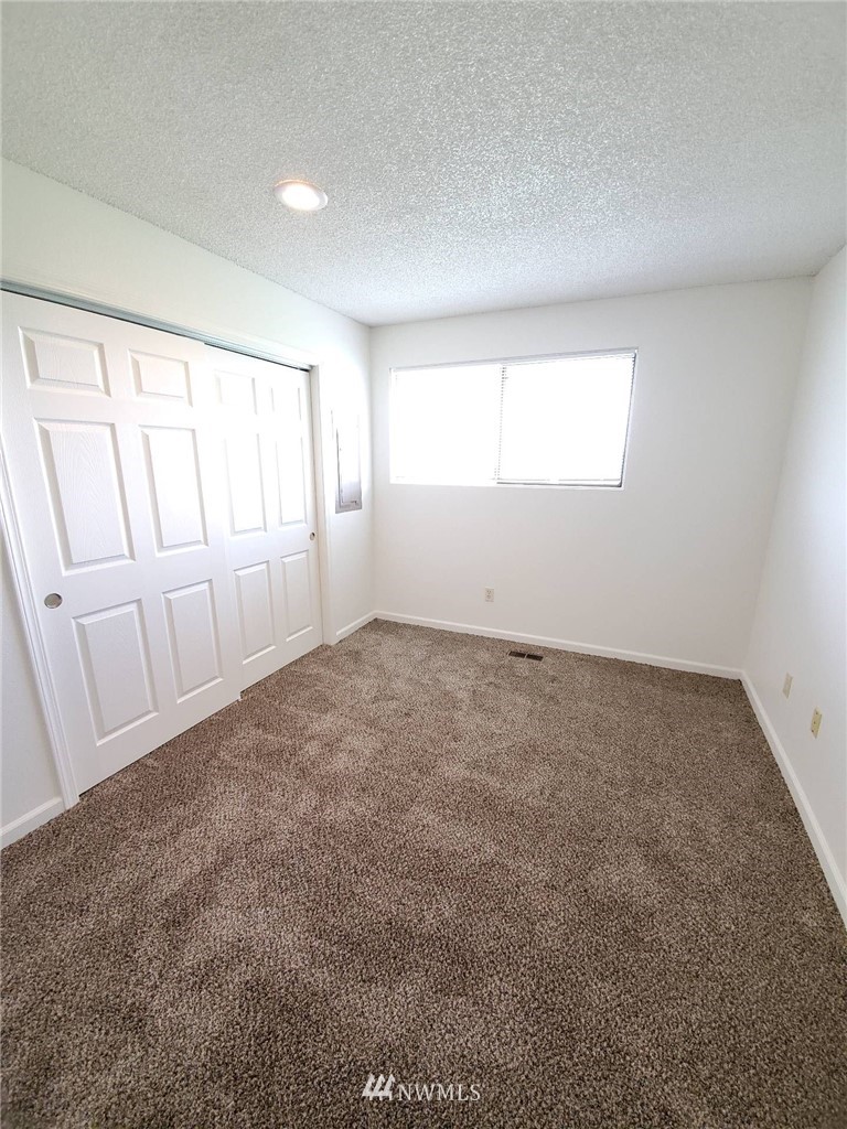 9548 Goodrich Road Southeast Moses Lake, WA 98837 - Photo 7 of 10 Gallery Image 7