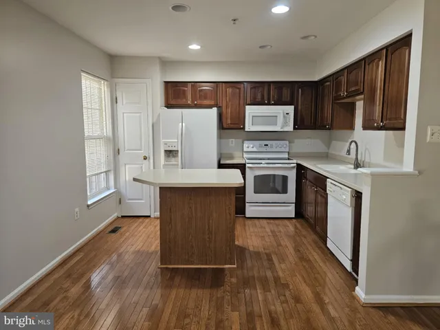 $2,800 | 7136 Deep Falls Way, Unit 154, Elkridge, MD 21075