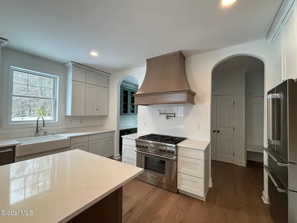 $884,500 | 14 Brookhaven Court, Wilton, NY 12866