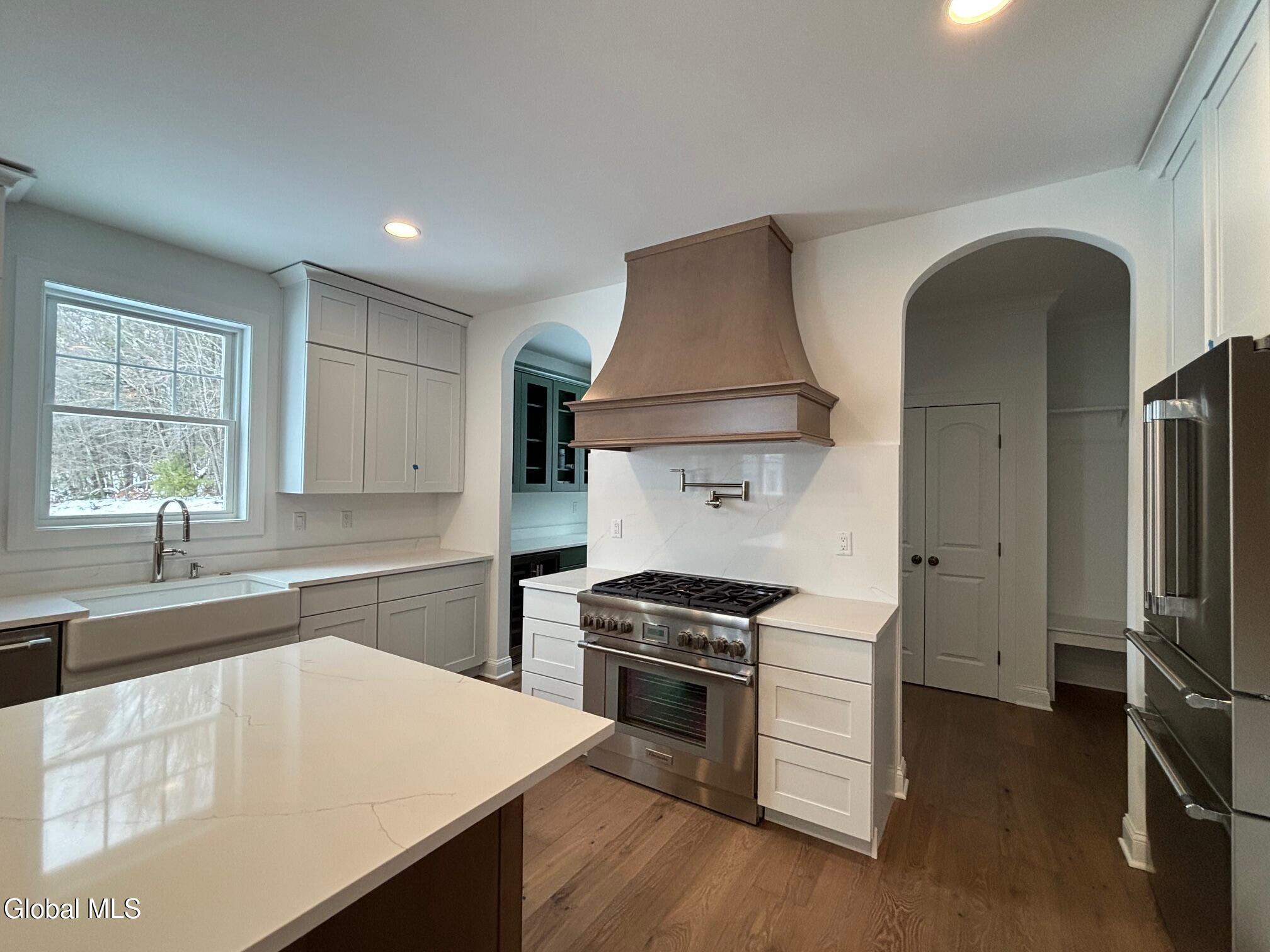 14 Brookhaven Court Wilton, NY 12866 - Photo 2 of 47 IMG_2135