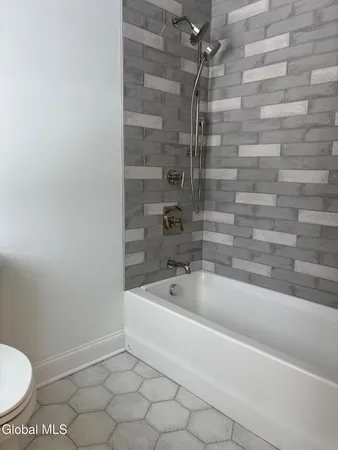 $884,500 | 14 Brookhaven Court, Wilton, NY 12866