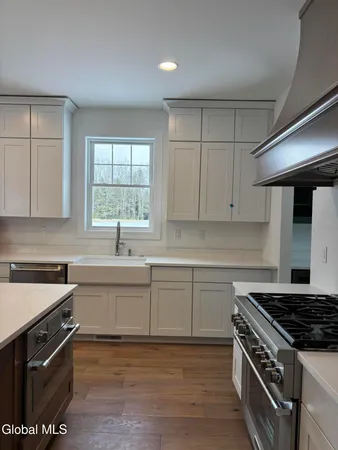 $884,500 | 14 Brookhaven Court, Wilton, NY 12866