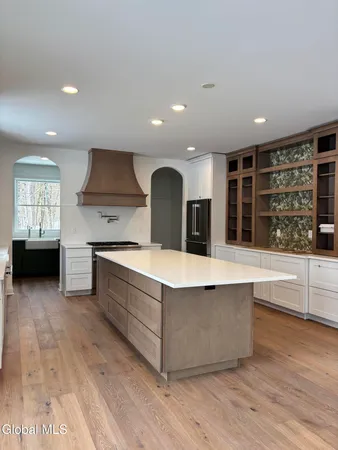 $884,500 | 14 Brookhaven Court, Wilton, NY 12866