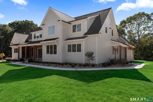 $2,100,000 | 23-1 Heritage Road, East Lyme, CT 06333