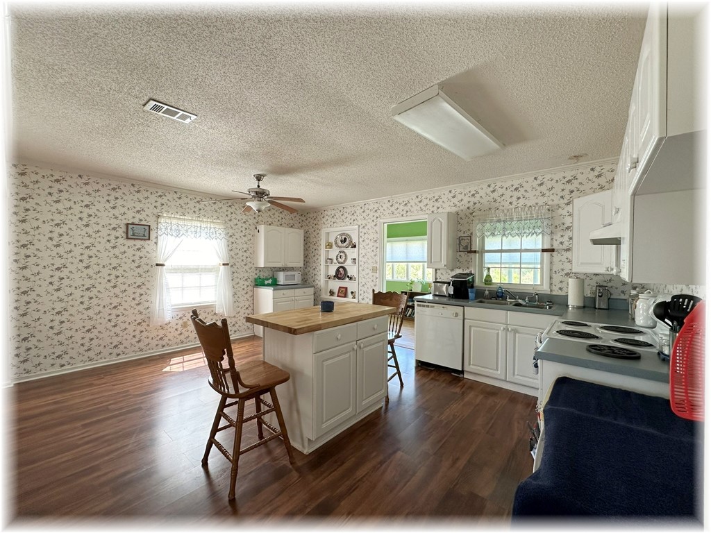 399 Ps Farm Road Westminster, SC 29693 - Photo 15 of 37 Gallery Image 15