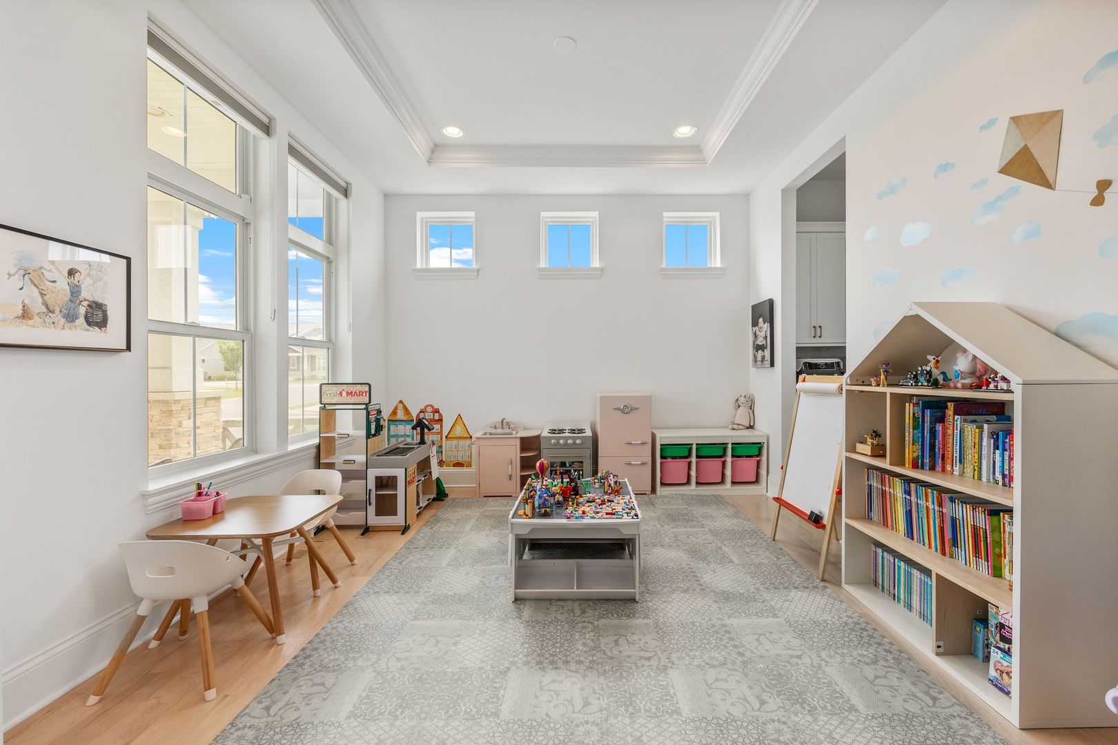 2834 Parkside Circle Glenview, IL 60026 - Photo 20 of 59 a living room with furniture a bookshelf and a window