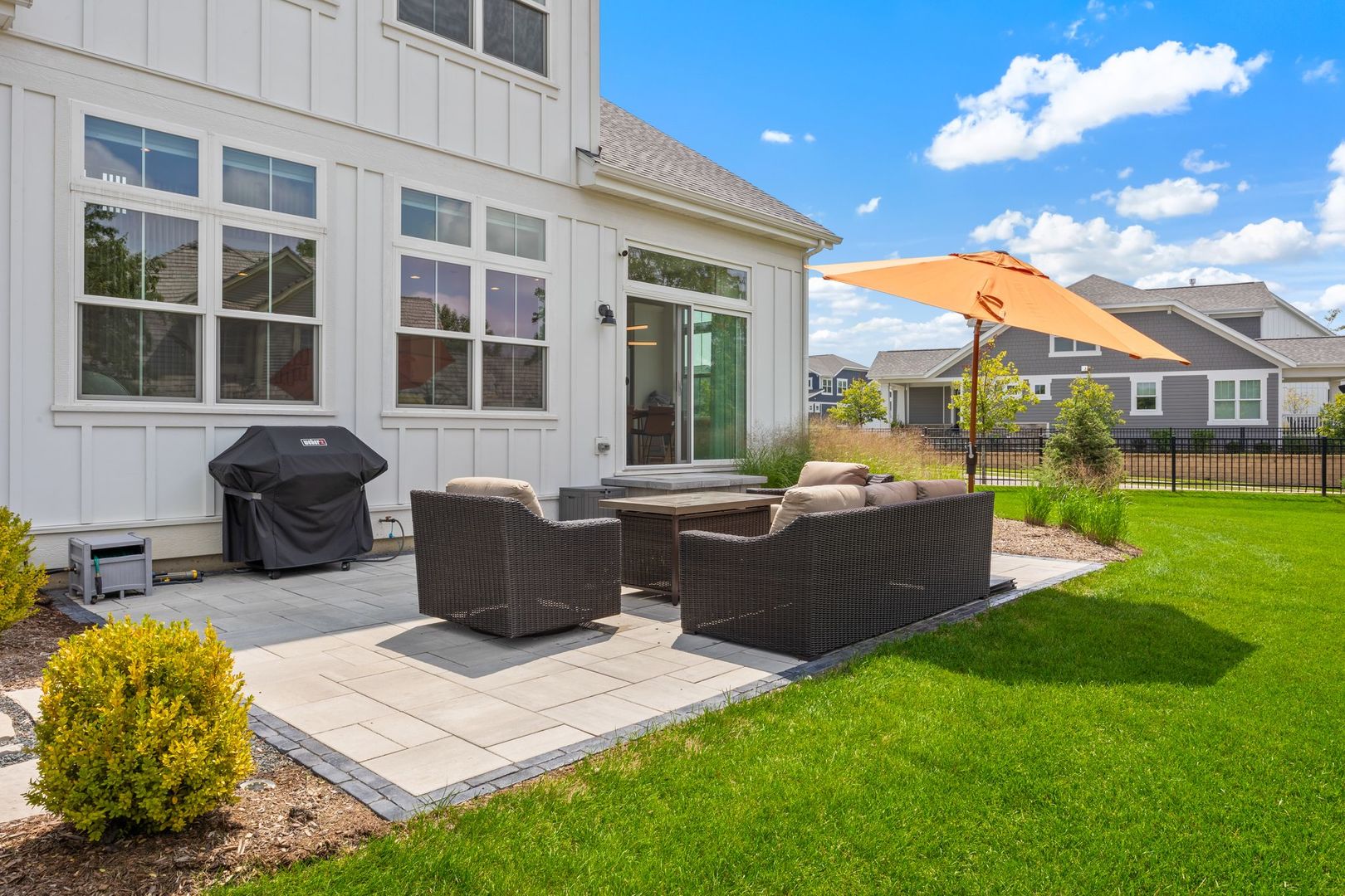 2834 Parkside Circle Glenview, IL 60026 - Photo 43 of 59 a view of a house with backyard sitting area and garden