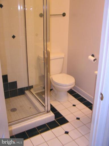 9409 Crosby Road Silver Spring, MD 20910 - Photo 14 of 25 Bath #3