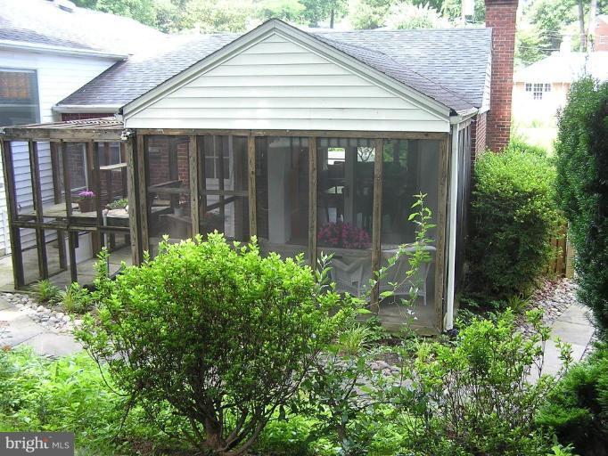 9409 Crosby Road Silver Spring, MD 20910 - Photo 17 of 25 Exterior (Rear)
