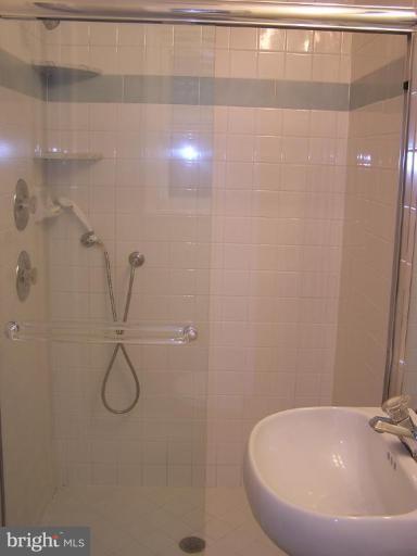 9409 Crosby Road Silver Spring, MD 20910 - Photo 10 of 25 Master Bath