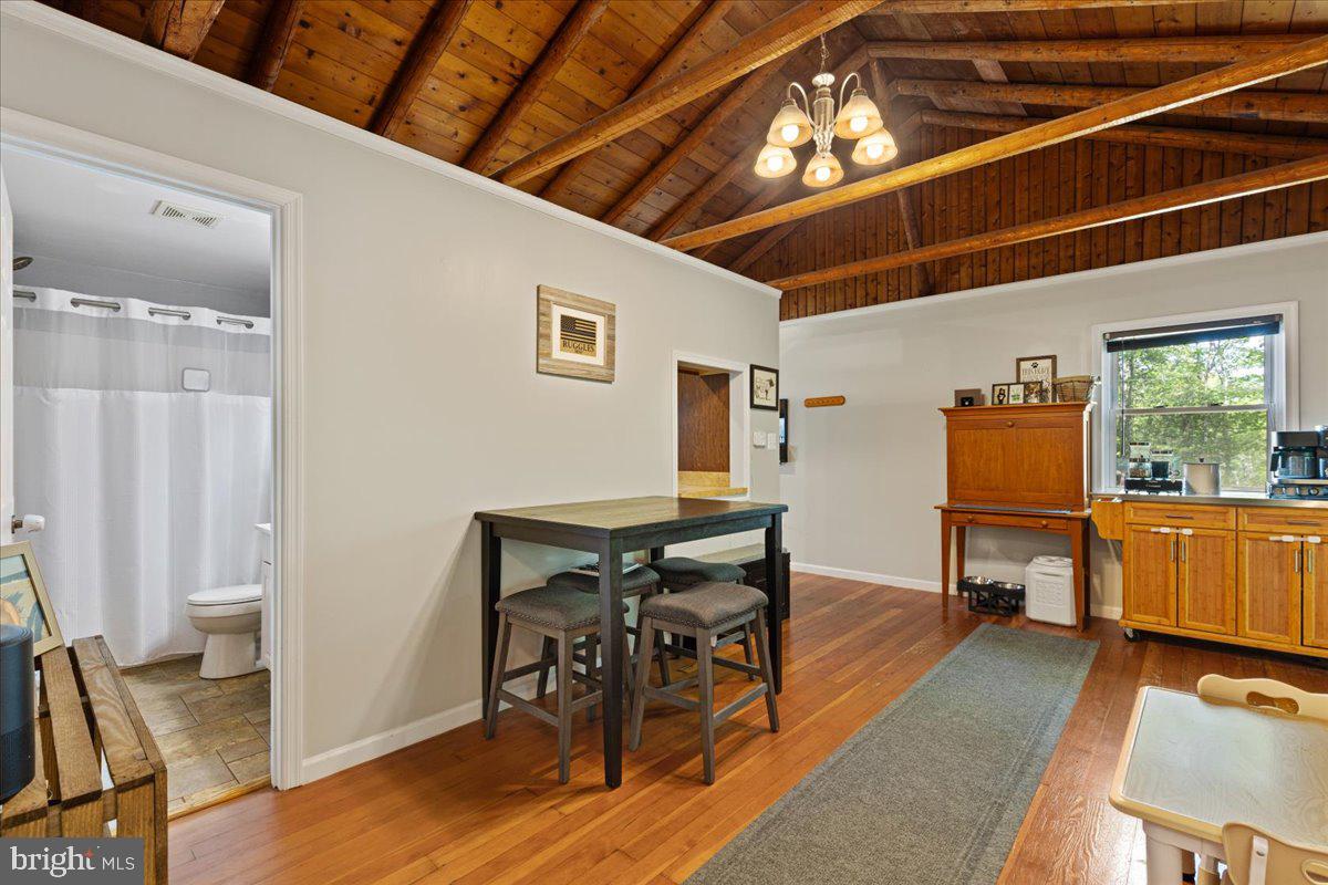976 Eagle Point Lusby, MD 20657 - Photo 11 of 29 Gallery Image 11