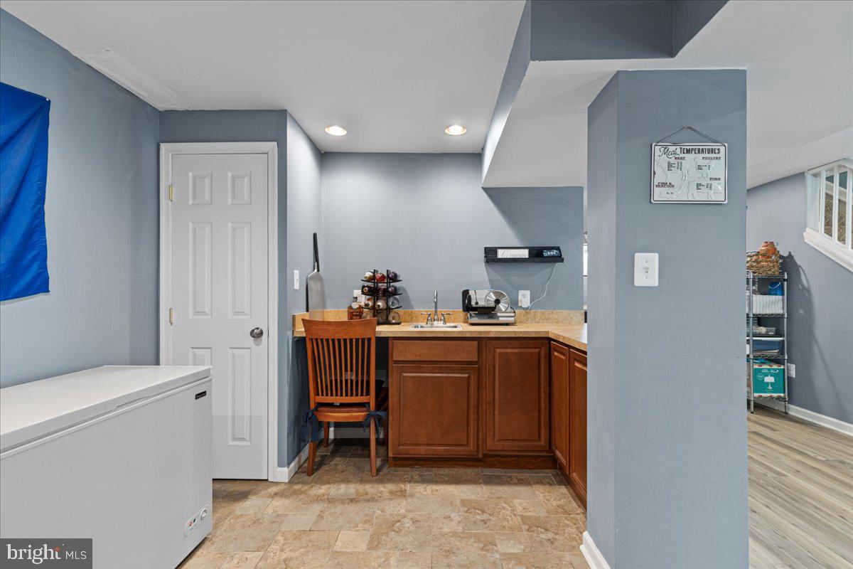 976 Eagle Point Lusby, MD 20657 - Photo 23 of 29 Gallery Image 23
