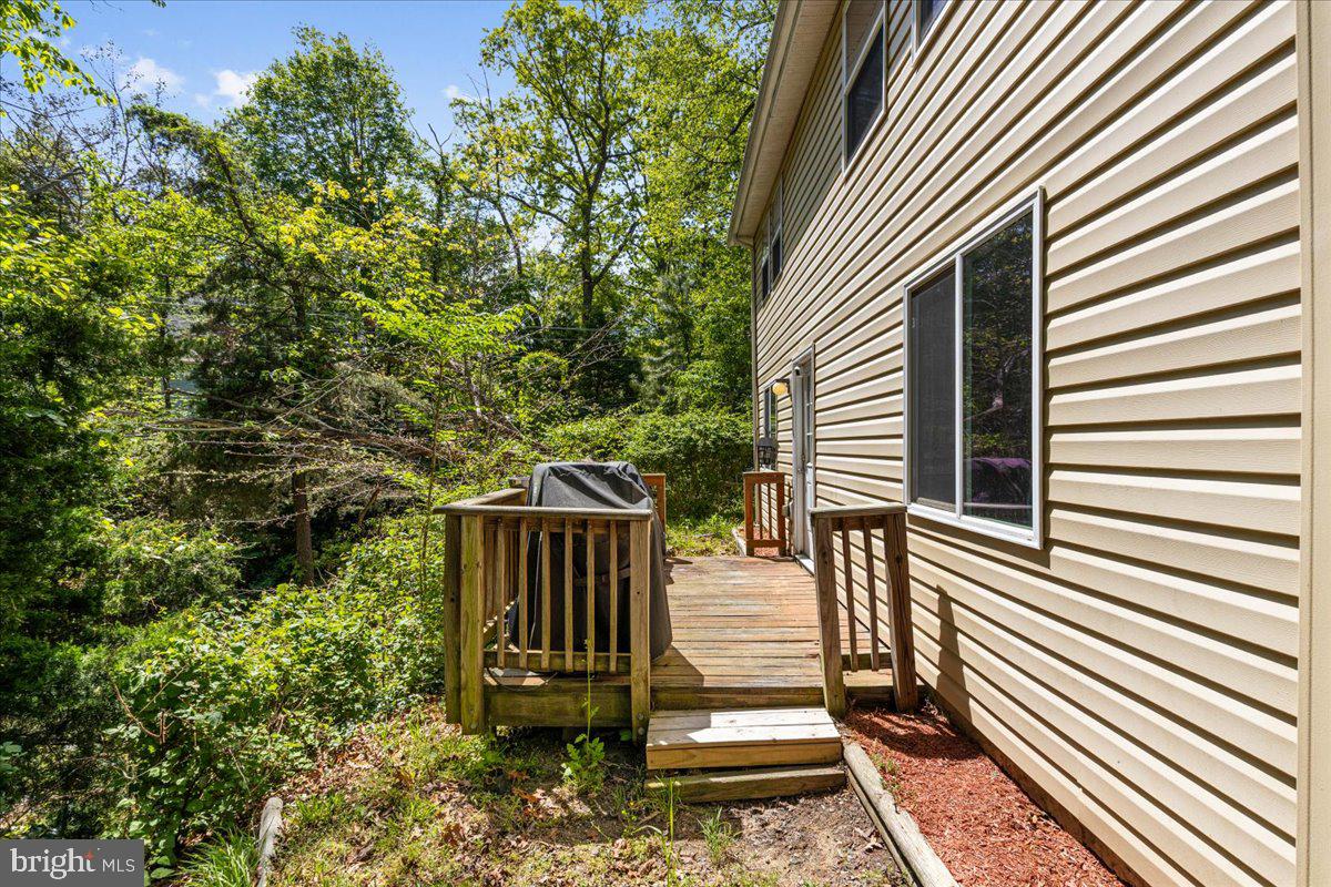 976 Eagle Point Lusby, MD 20657 - Photo 28 of 29 Gallery Image 28