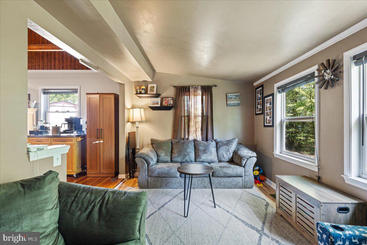 976 Eagle Point Lusby, MD 20657 - Photo 10 of 29 Gallery Image 10