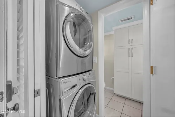 $2,800 | 2029 Eastwood Road, Unit 157, Wilmington, NC 28403