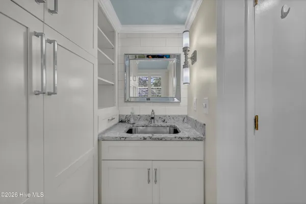 $2,800 | 2029 Eastwood Road, Unit 157, Wilmington, NC 28403