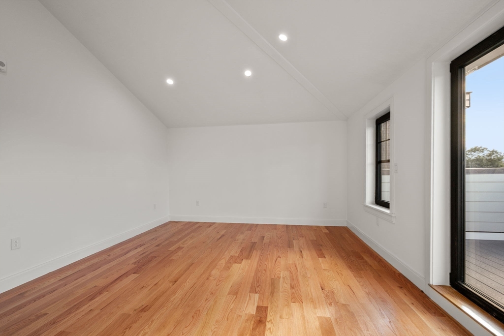 9 Sydney Street, Unit 301 Boston, MA 02125 - Photo 10 of 25