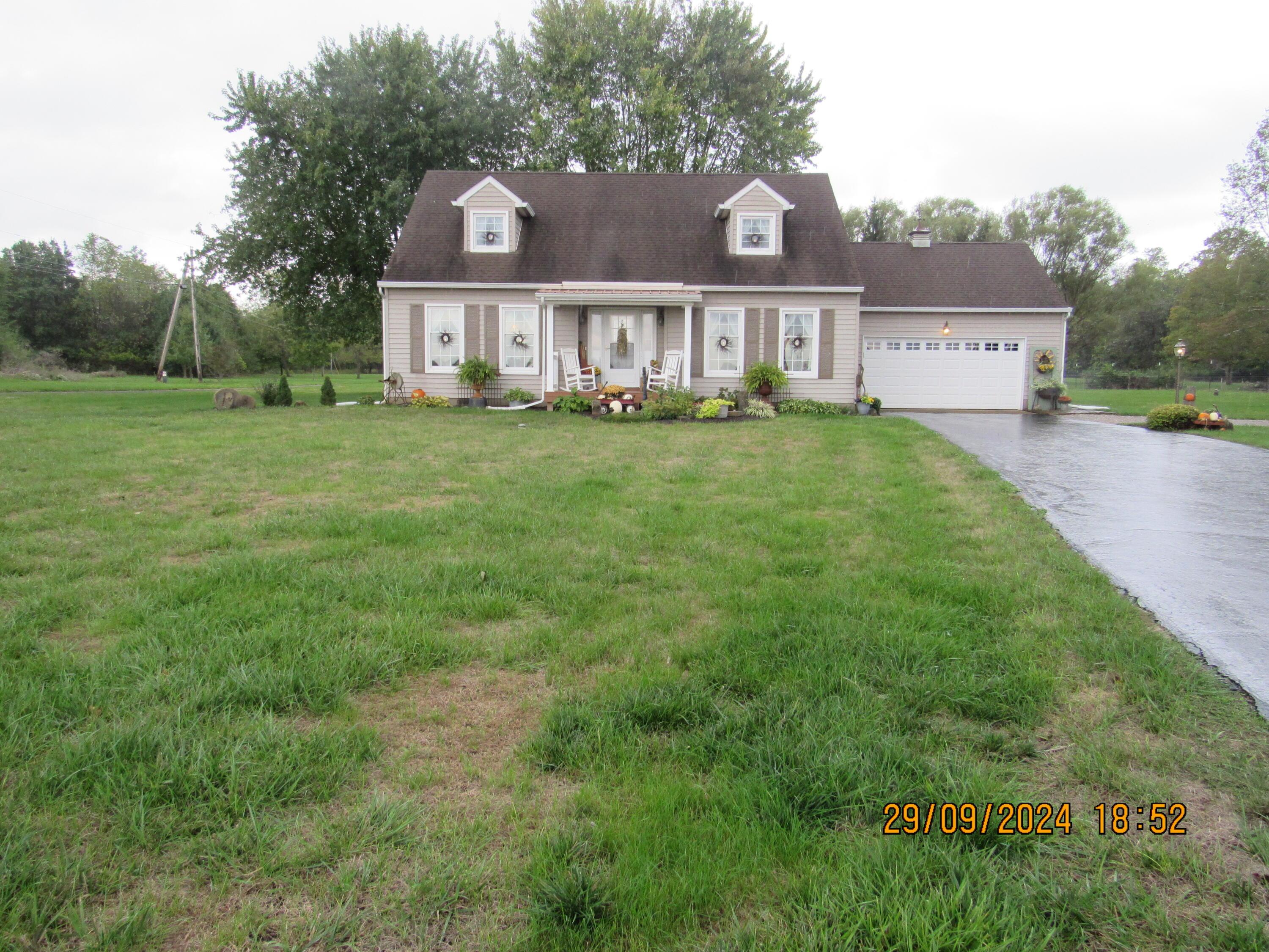 887 Dunkle Road Circleville, OH 43113 - Photo 2 of 20 IMG_1200 - Copy