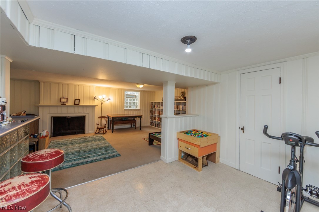 2525 Warwick Road Cleveland, OH 44120 - Photo 16 of 22 View of living room