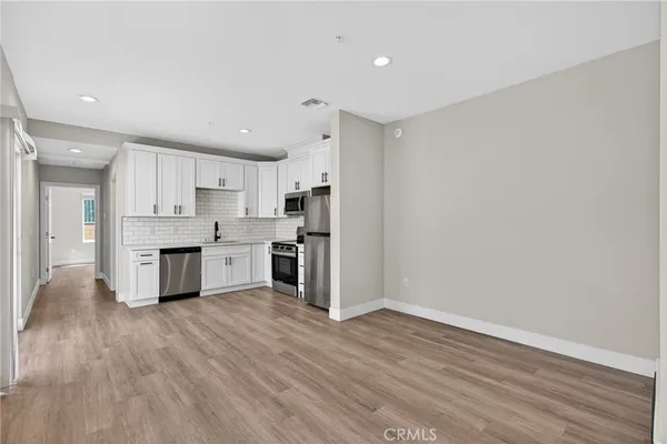 $2,395 | 8412 Burnet Avenue, North Hills, CA 91343