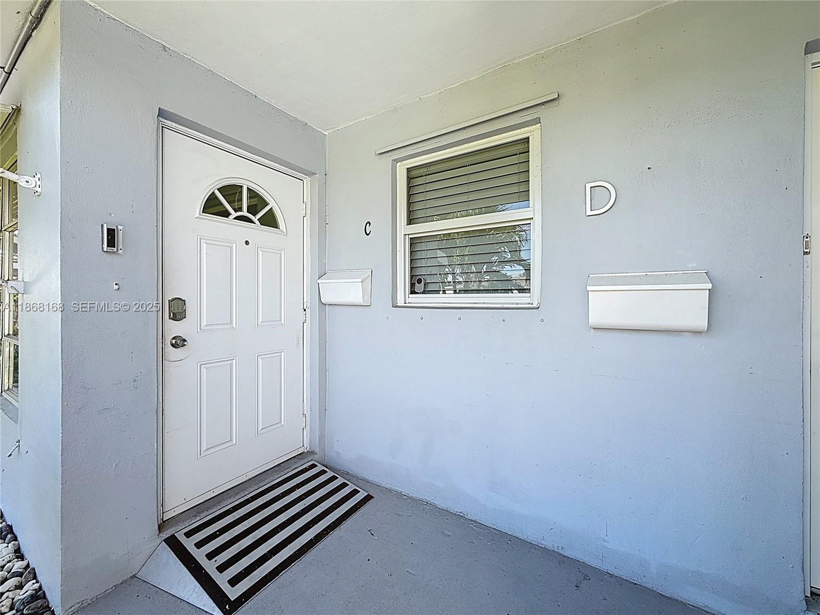 290 Main Boulevard, Unit C Boynton Beach, FL 33435 - Photo 2 of 56 a view of an empty room