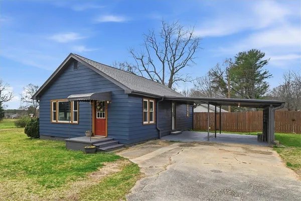 $249,000 | 166 Berry Road, Boiling Springs, SC 29316