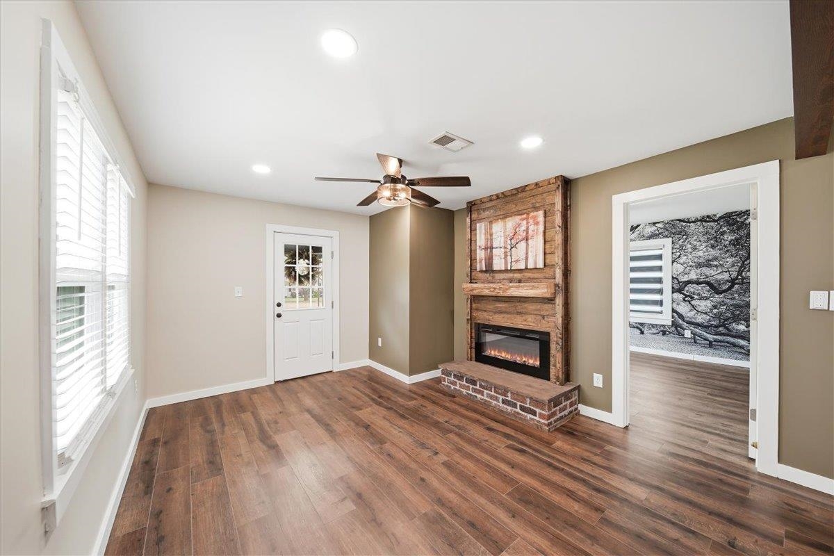 166 Berry Road Boiling Springs, SC 29316 - Photo 4 of 34