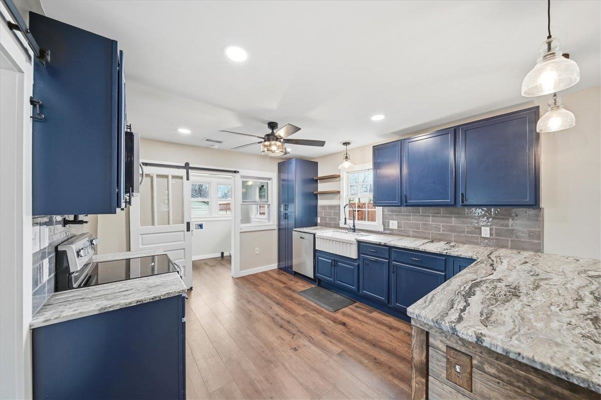 166 Berry Road Boiling Springs, SC 29316 - Photo 5 of 34